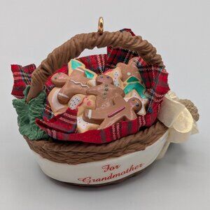 Hallmark Keepsake Grandmother 1994, For Grandmother with Love Vintage Ornament